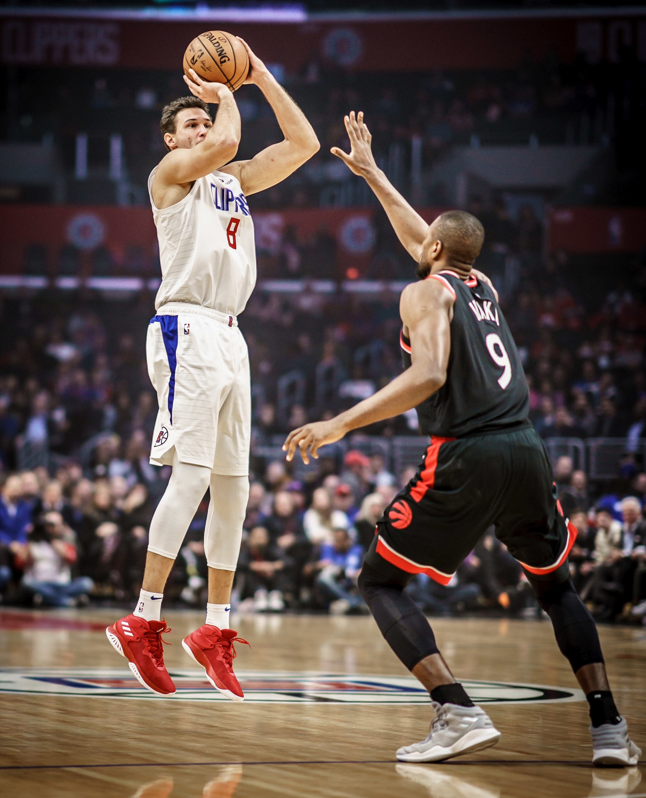 包含菲律宾男篮碾压热火，加里纳利送出助攻的词条