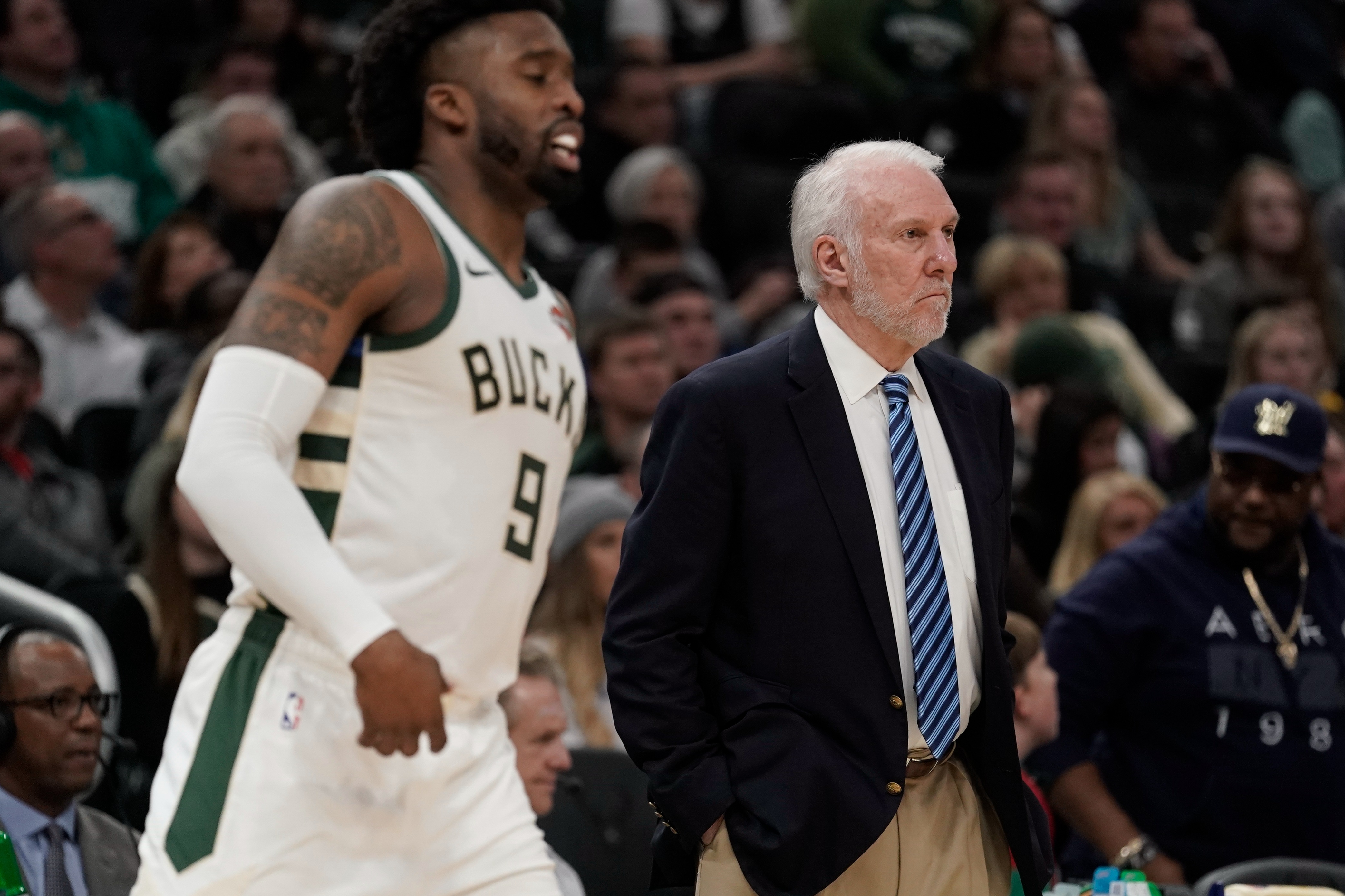 关于雄鹿强势马刺,詹姆斯爆发神勇的信息 关于雄鹿强势马刺,詹姆斯爆发神勇的信息