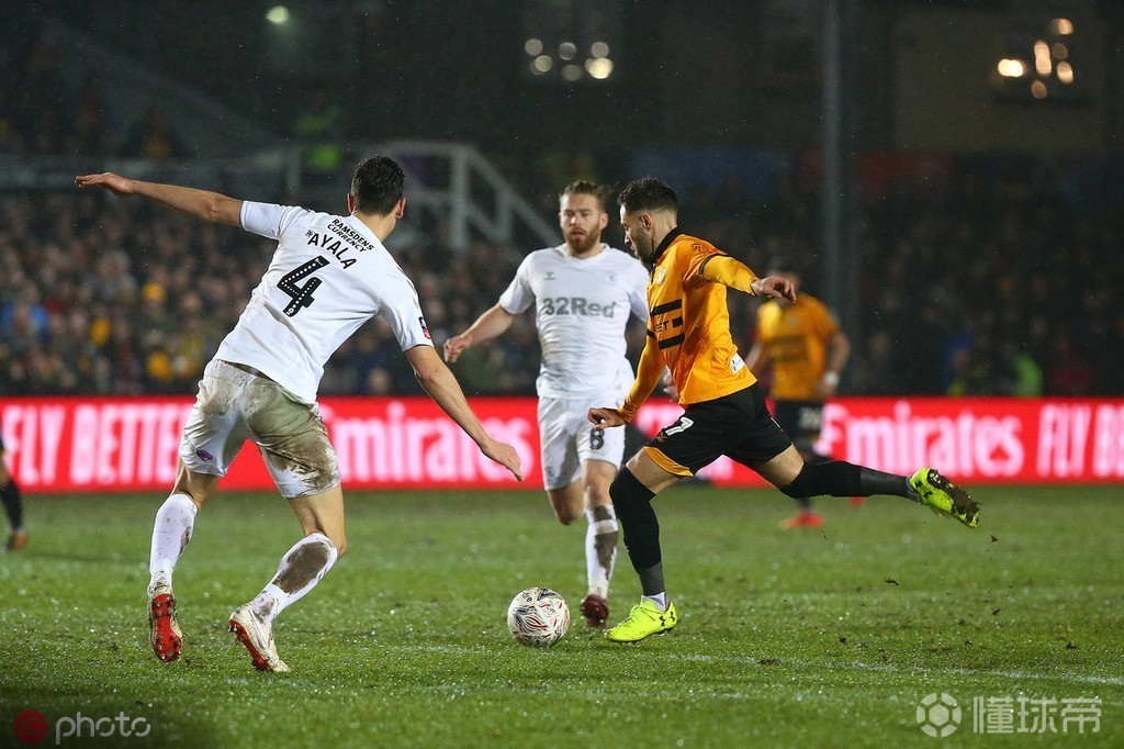 维冈竞技前锋接连取分,发挥出色的进攻火力 维冈竞技前锋接连取分,发挥出色的进攻火力