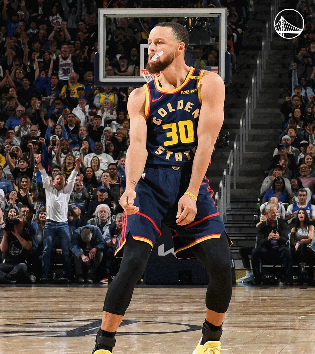 包含勇士连拿五连胜，库里砍下全场最高32分的词条