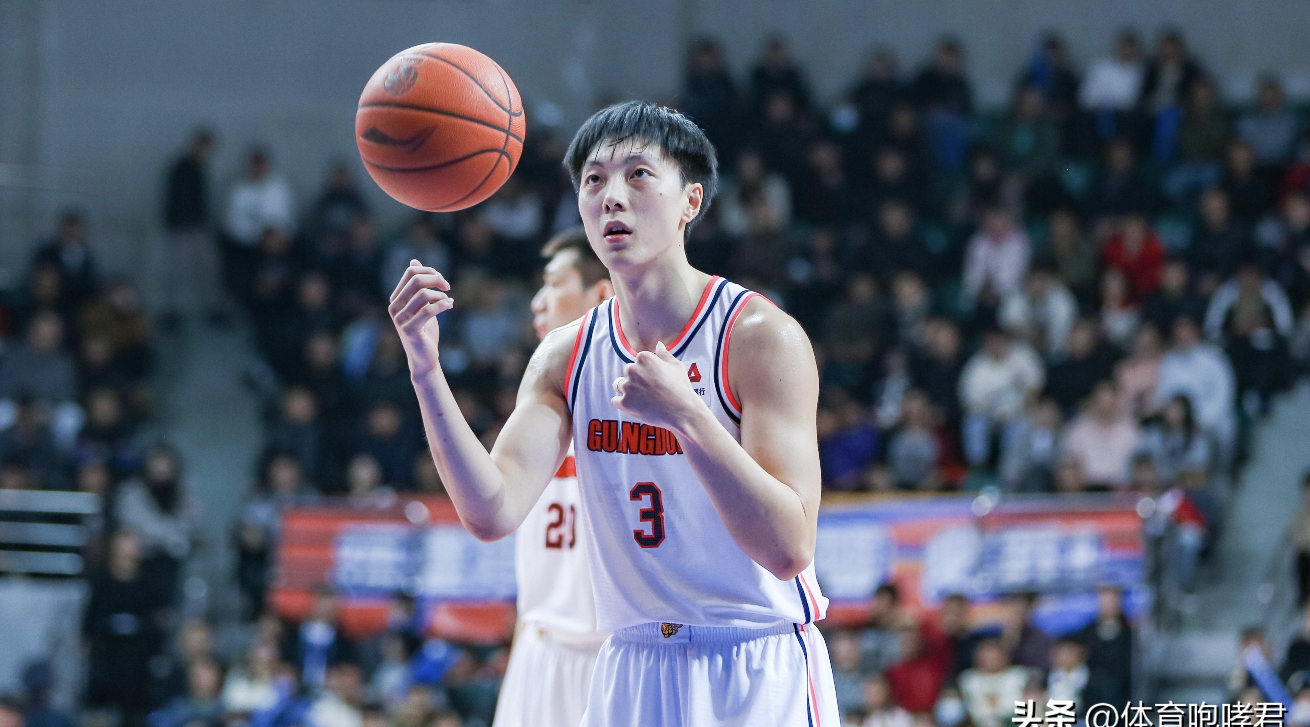 包含广东队员全力以赴，实现主场连胜的词条