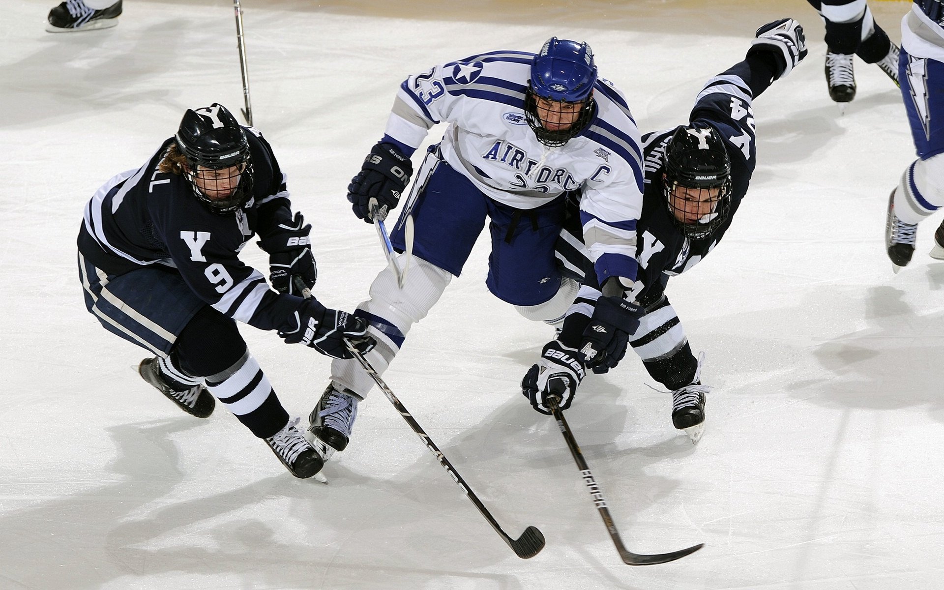 火箭对阵老鹰，克莱贡献制胜表现