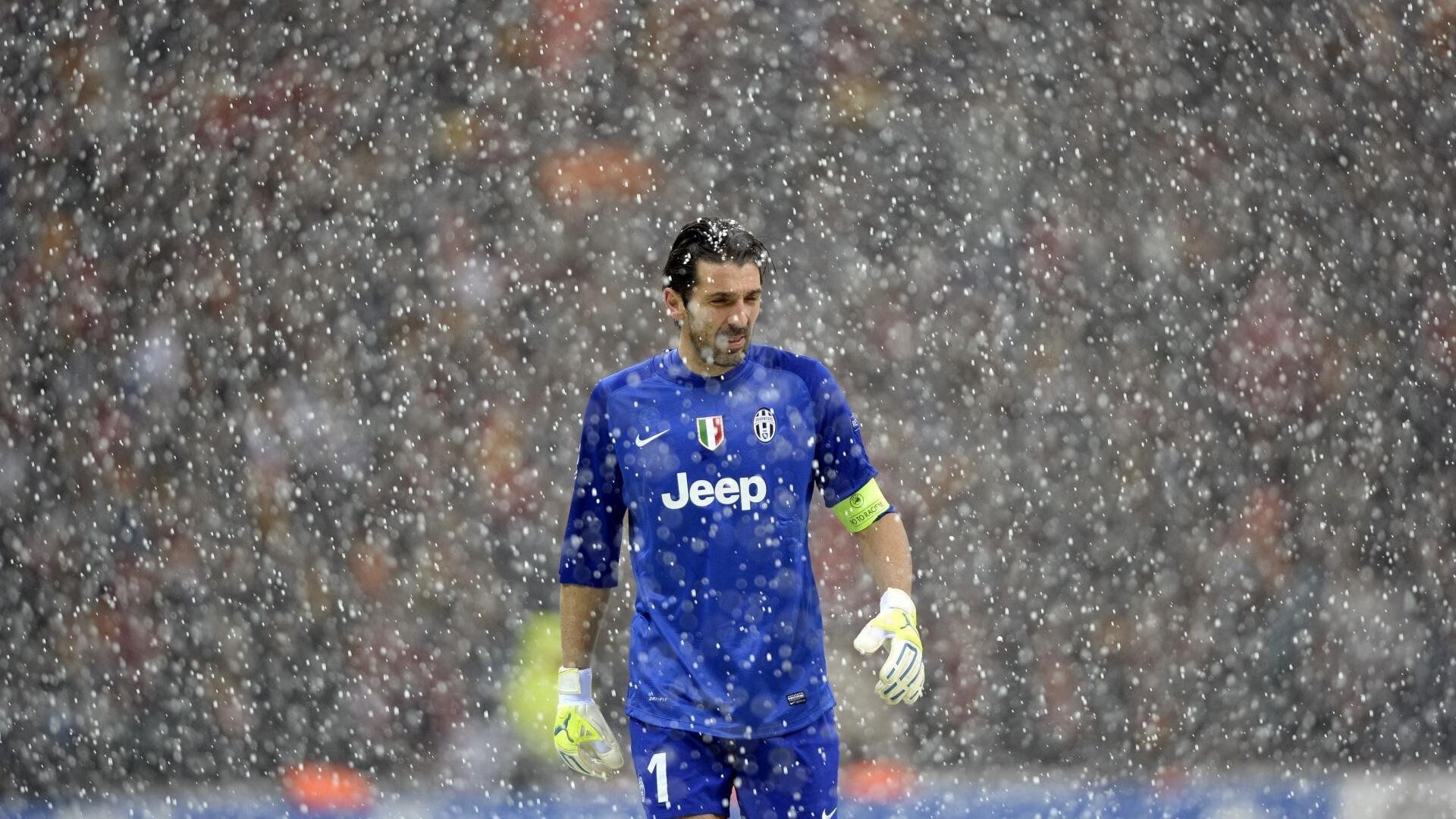 阿圭罗点燃梅阿查，国际米兰力克瑞士军团书写欧冠新章